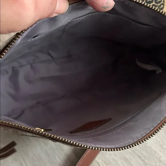 Fossil Skylar crossbody Cream and Brown preloved ❤️EUC Any questions - Picture 12 of 17